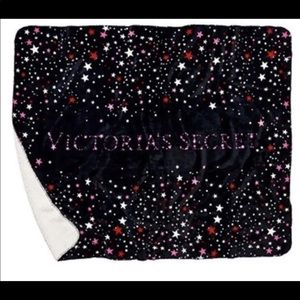 Victoria’s Secret Sherpa Blanket NWT